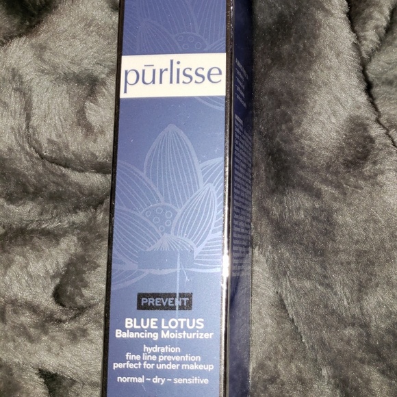 PURLISSE Blue Lotus Balancing Moisturizer 50ML  $40 - Picture 3 of 4